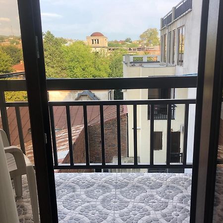 The Best Apartment Кутаиси Екстериор снимка